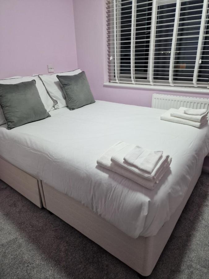 Linx View 4 Bedroom House Apartment *