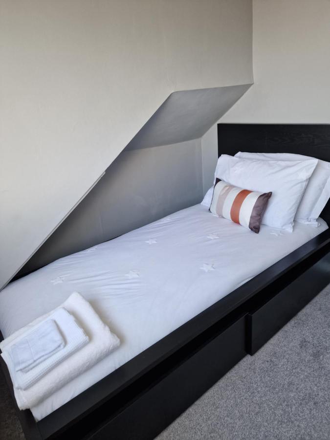 Linx View 4 Bedroom House * Gravesend