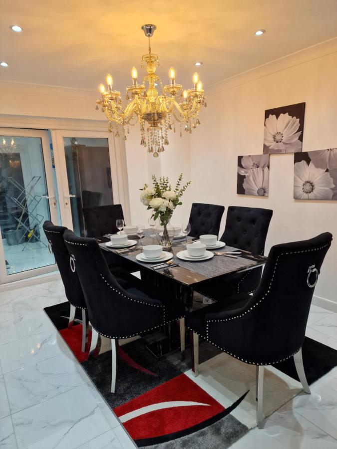 Linx View 4 Bedroom House Apartment